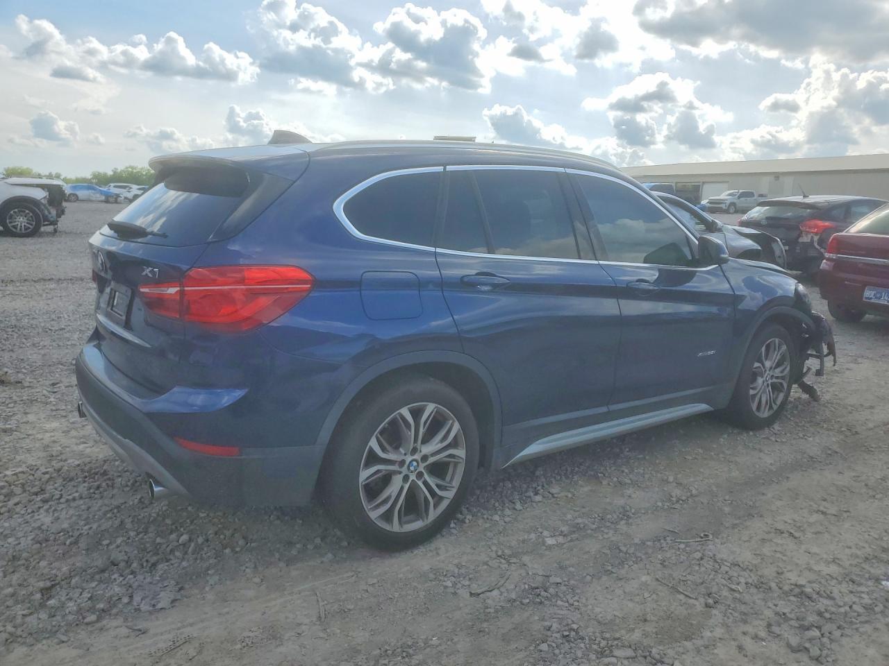 2016 BMW X1 xDrive28I - zdjęcie 3