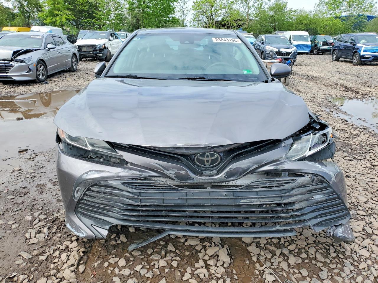 2019 Toyota Camry Le - zdjęcie 5
