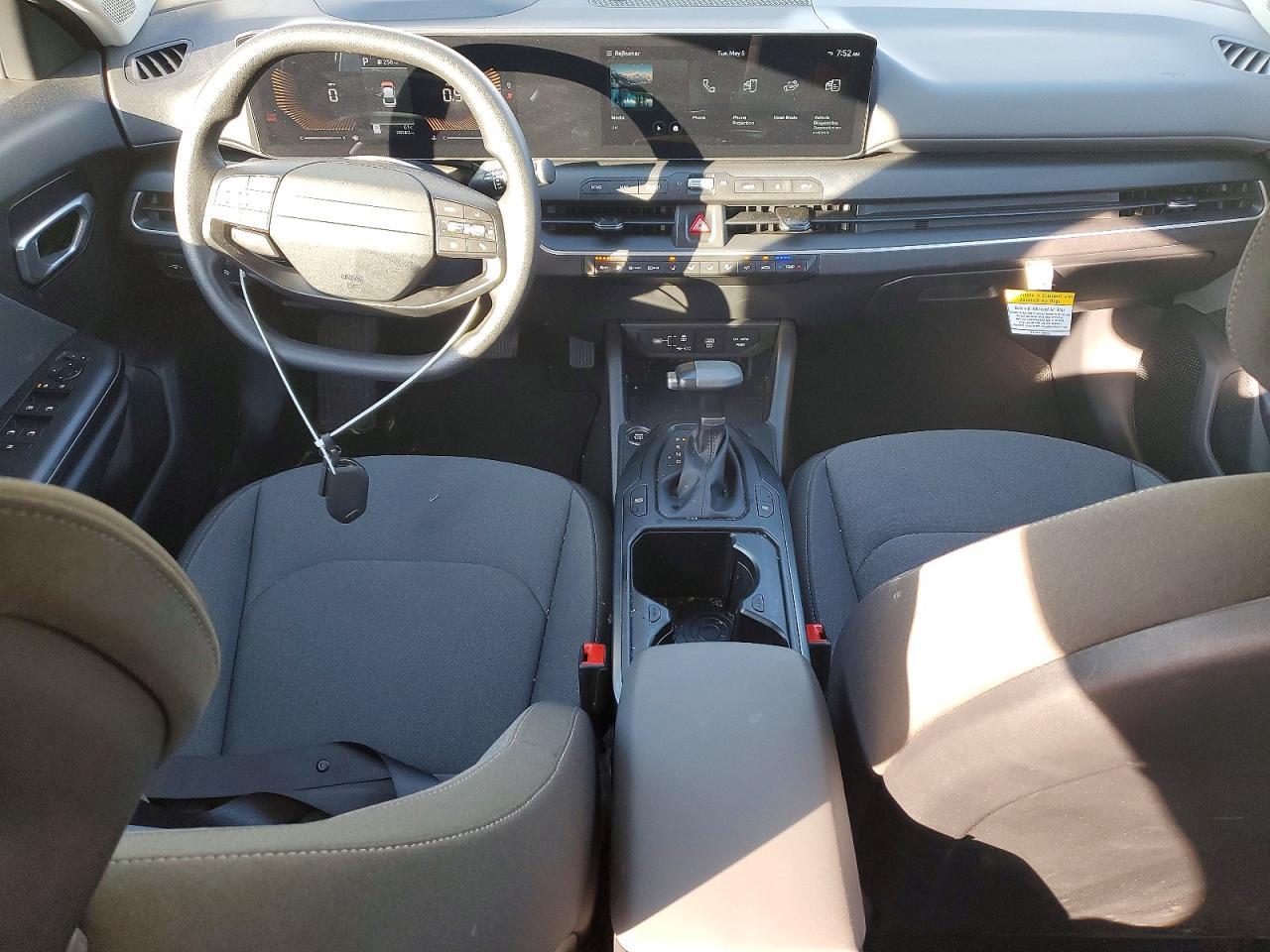 2025 Kia K4 Lxs - zdjęcie 8