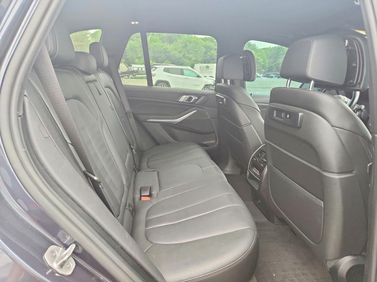 2022 BMW X5 xDrive40I - zdjęcie 10