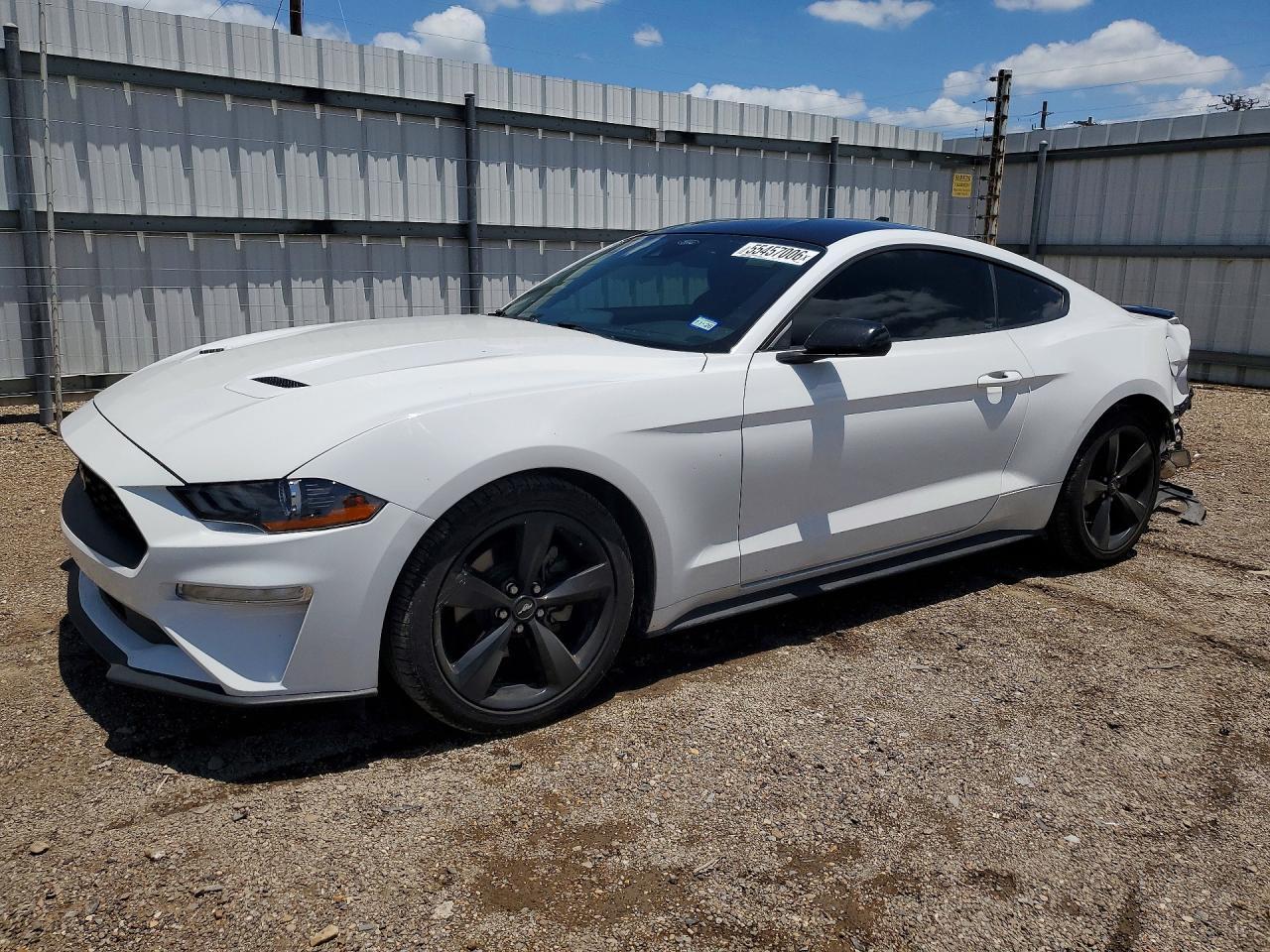 2021 Ford Mustang - zdjęcie główne