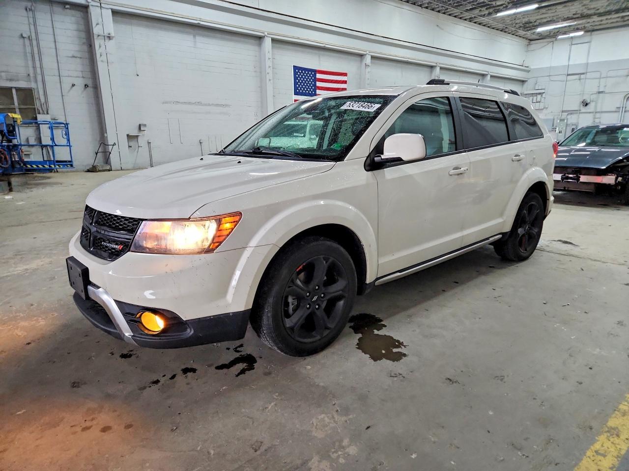 2020 Dodge Journey Crossroad - zdjęcie główne