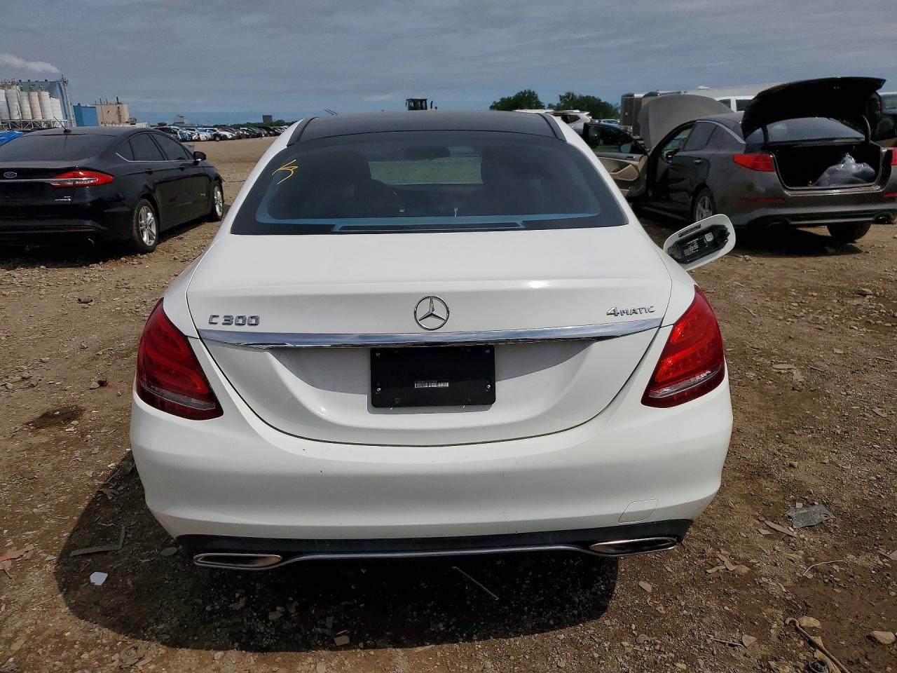2015 Mercedes-Benz C 300 4Matic - zdjęcie 6