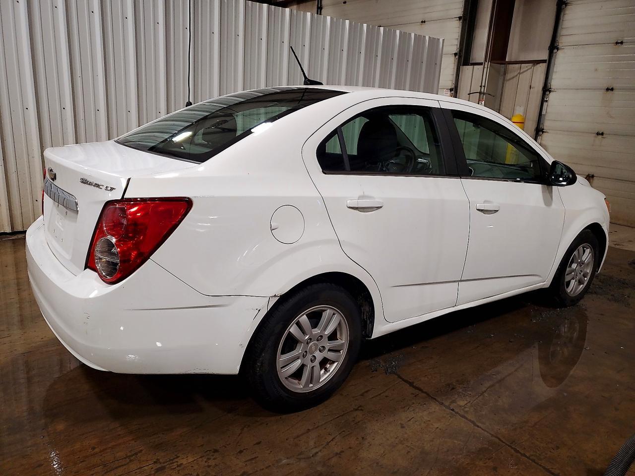 2014 Chevrolet Sonic Lt - zdjęcie 3