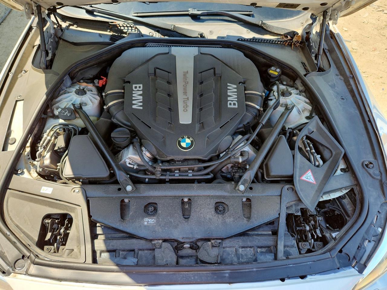 2016 BMW 550 Xi - zdjęcie 11