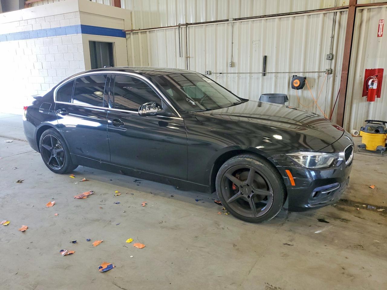 2018 BMW 330 - zdjęcie 4