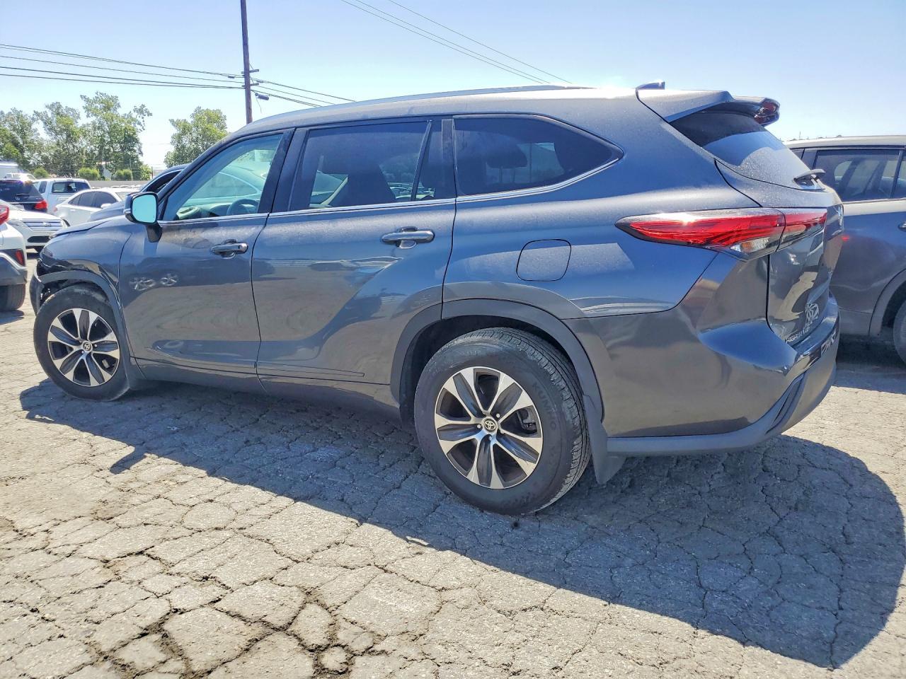 2020 Toyota Highlander Xle - zdjęcie 2