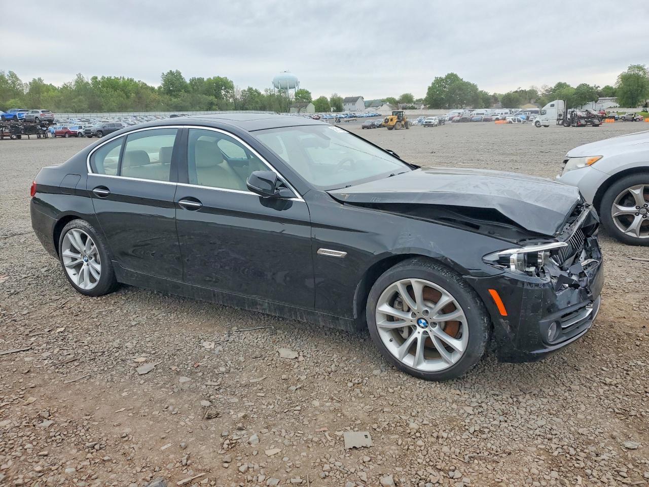 2015 BMW 535 Xi - zdjęcie 4