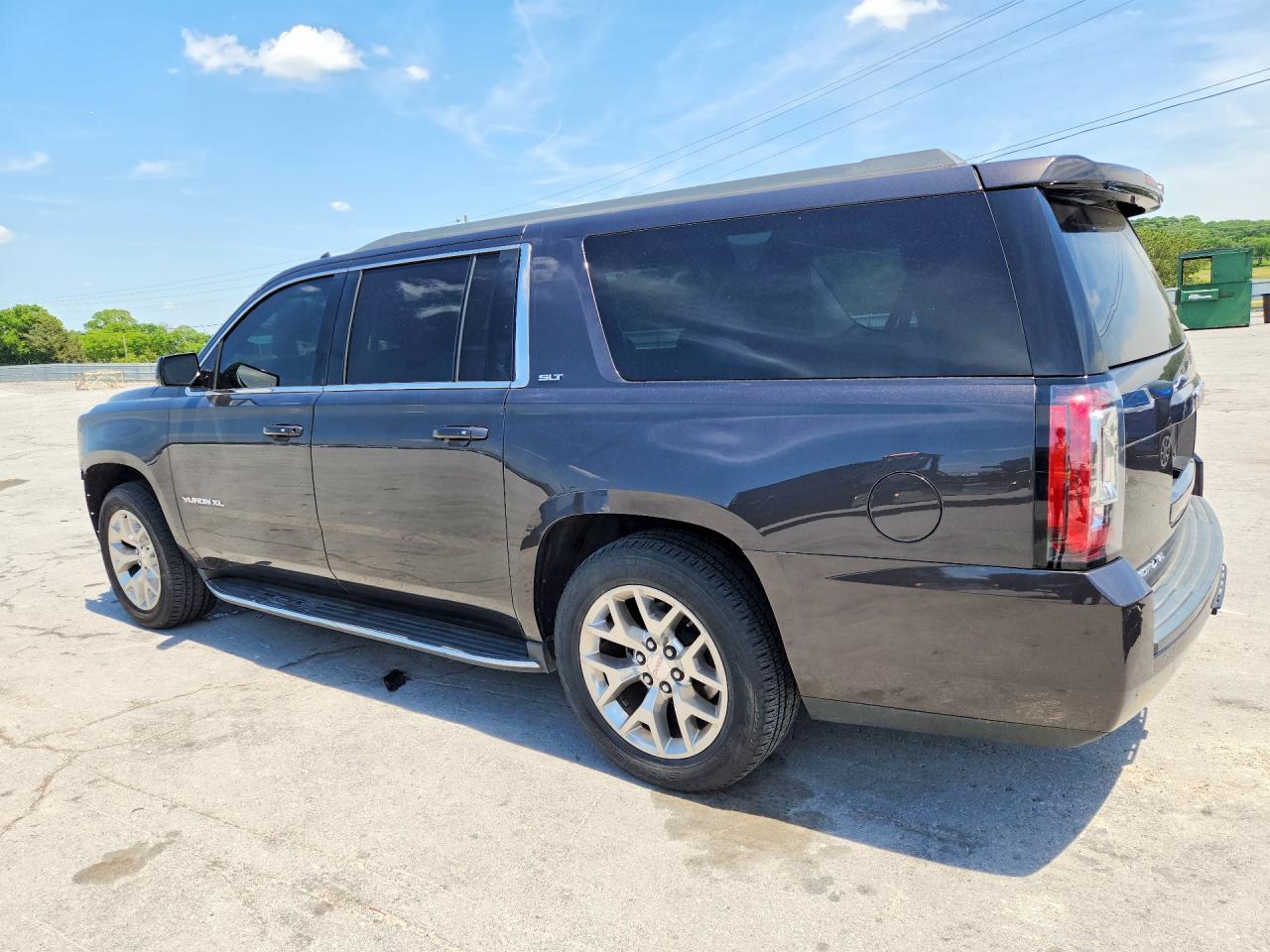 2016 GMC Yukon Xl K1500 Slt - zdjęcie 2