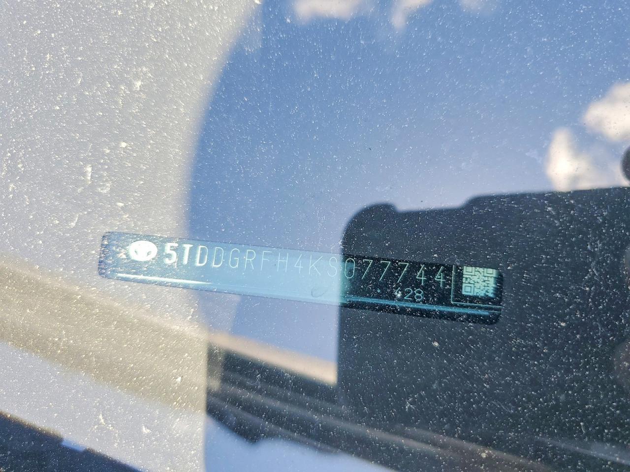 2019 Toyota Highlander Hybrid Limited Platinum - zdjęcie 13