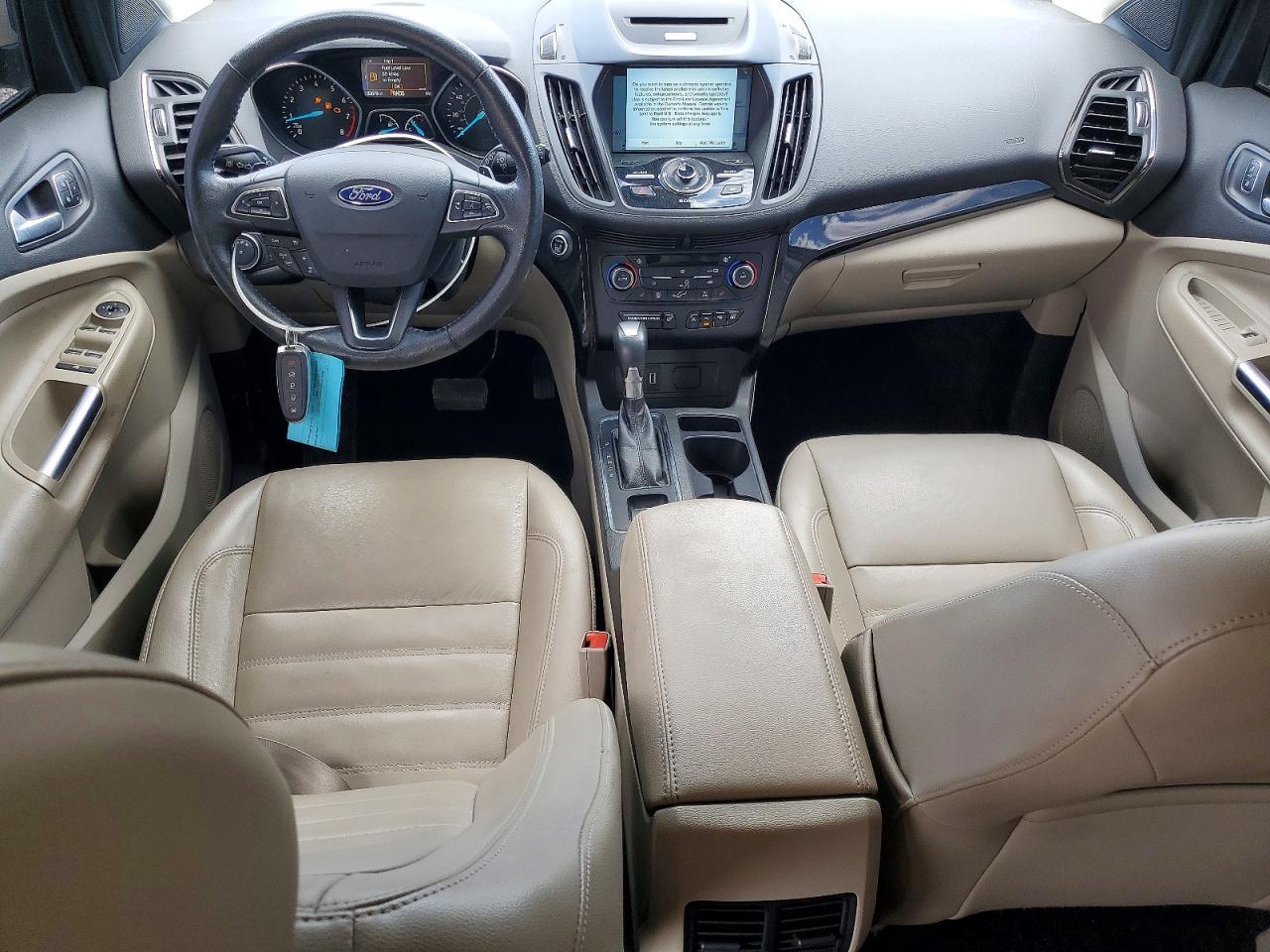2017 Ford Escape Titanium - zdjęcie 8