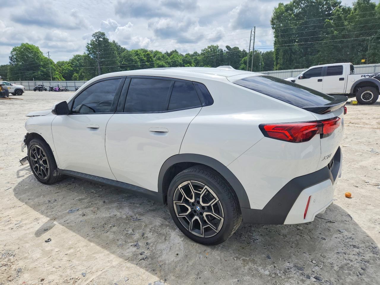 2025 BMW X2 xDrive28I - zdjęcie 2