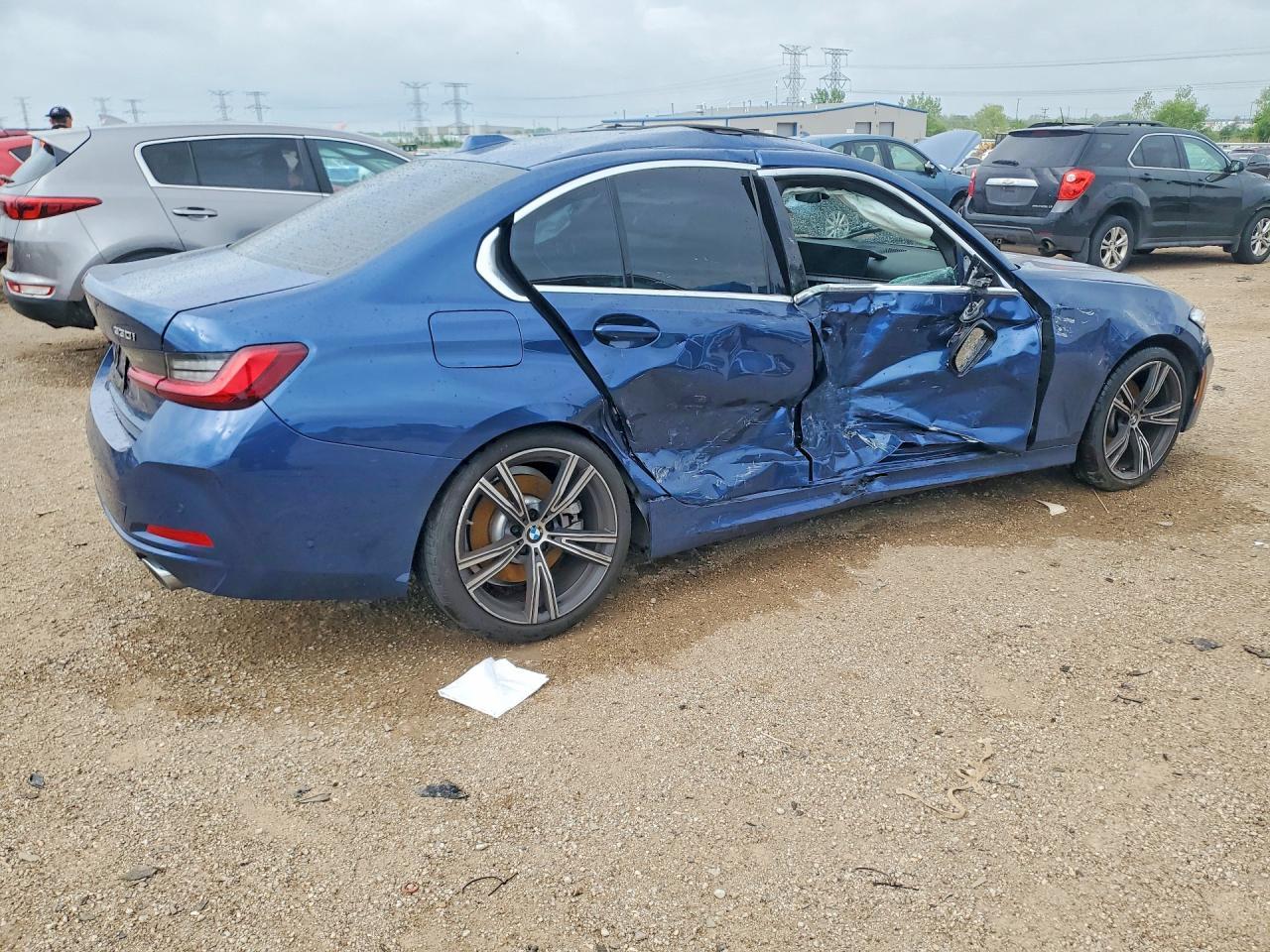 2024 BMW 330Xi - zdjęcie 3