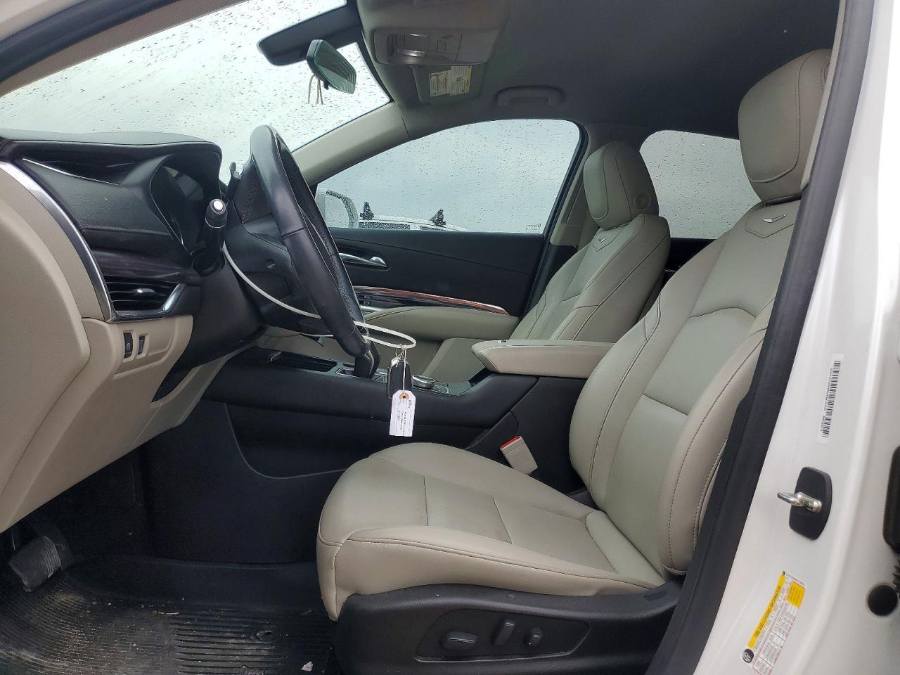 2019 Cadillac Xt4 Luxury - zdjęcie 7