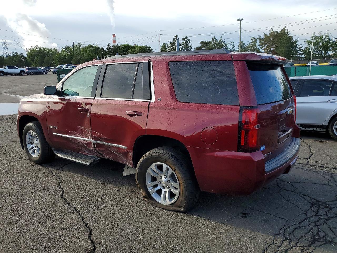 2017 Chevrolet Tahoe K1500 Lt - zdjęcie 2