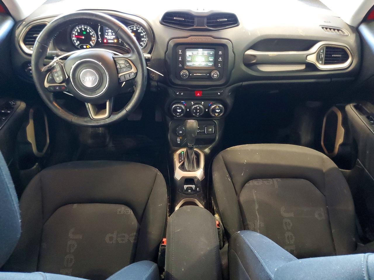 2016 Jeep Renegade Latitude - zdjęcie 8