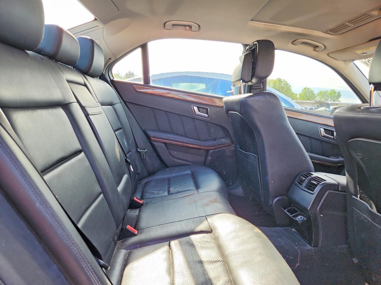 2013 Mercedes-Benz E 350 4Matic - zdjęcie 10