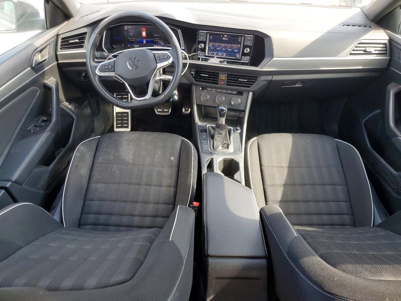 2024 Volkswagen Jetta Sport - zdjęcie 8