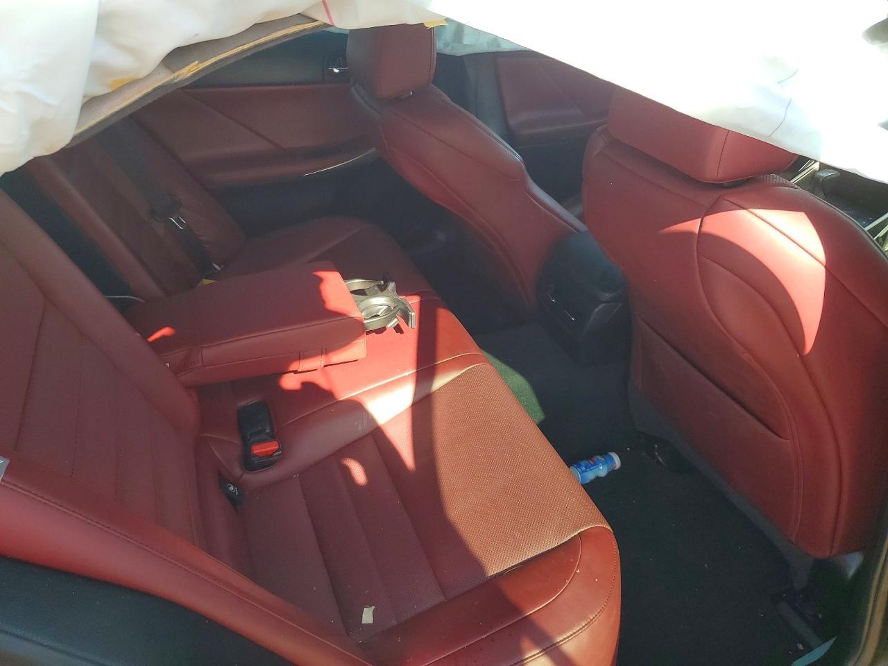 2016 Lexus Is 200T - zdjęcie 11
