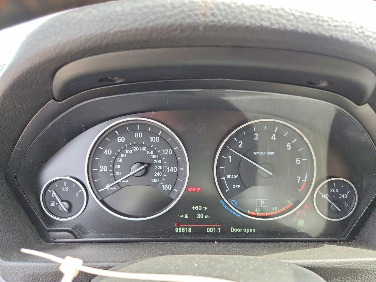 2017 BMW 330 Xi - zdjęcie 9