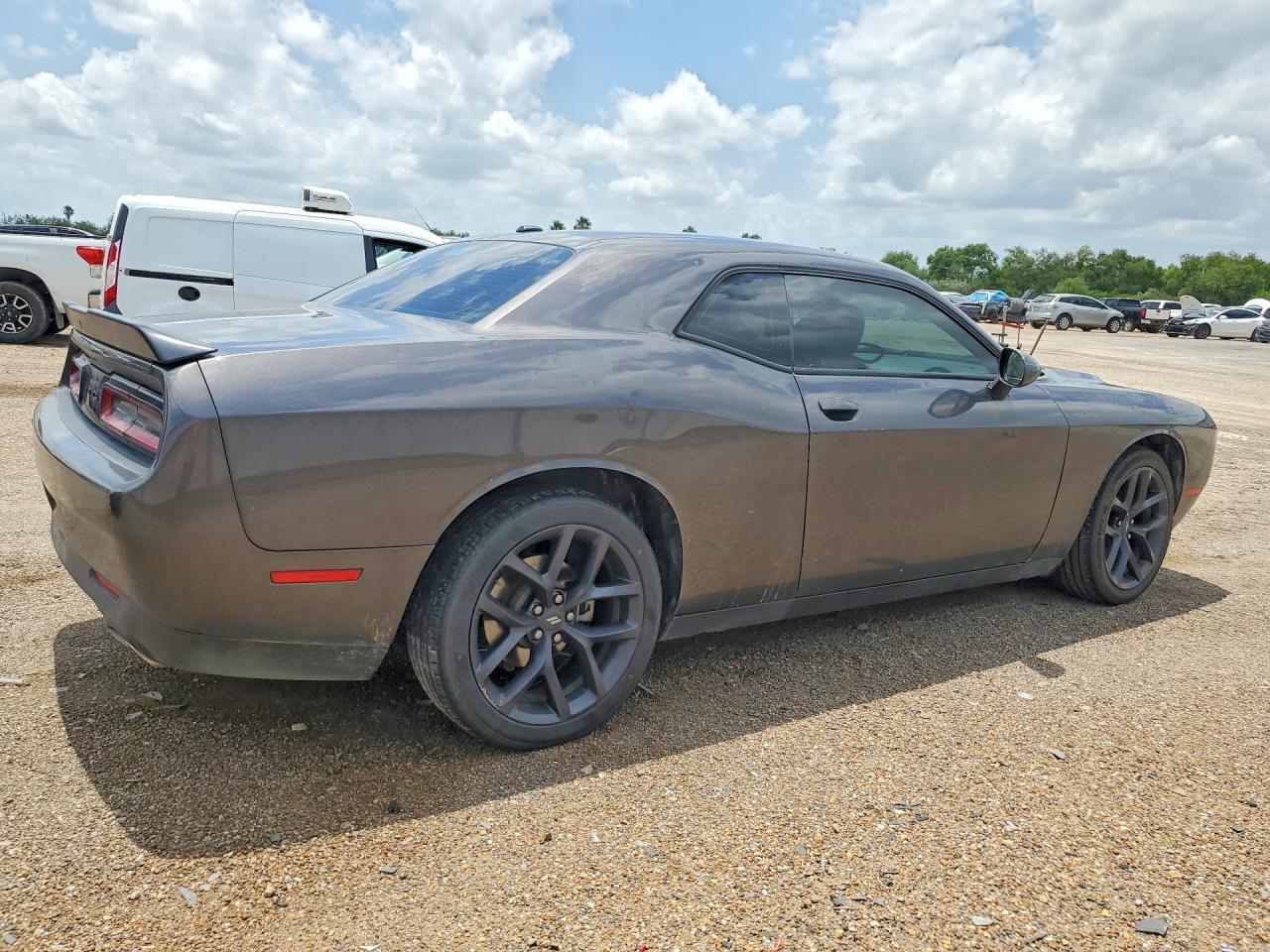 2021 Dodge Challenger Sxt - zdjęcie 3