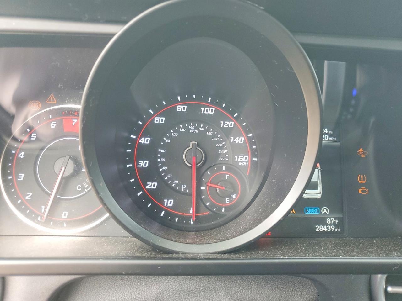 2022 Hyundai Elantra Se - zdjęcie 9