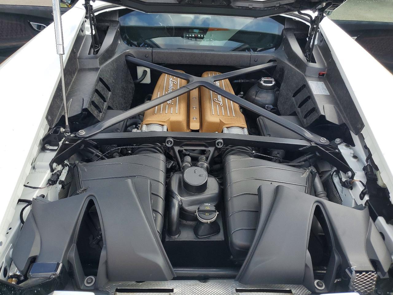 2018 Lamborghini Huracan Performante - zdjęcie 11