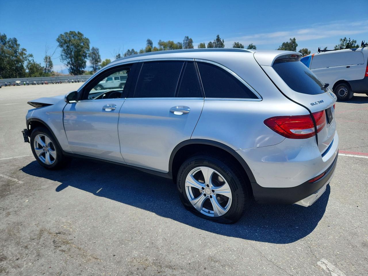 2017 Mercedes-Benz Glc 300 4Matic - zdjęcie 2