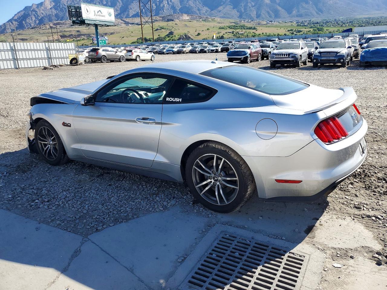 2016 Ford Mustang Gt - zdjęcie 2