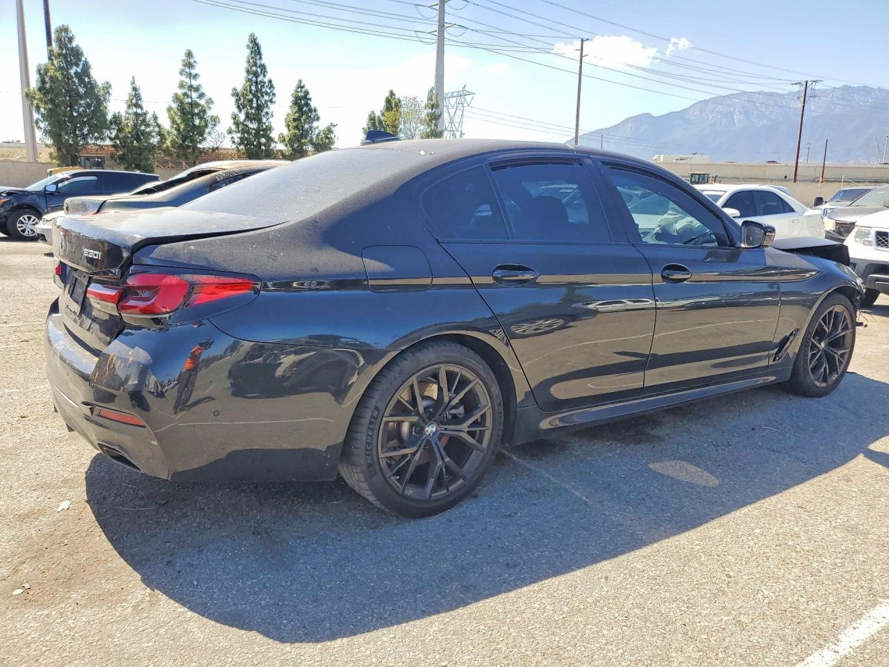 2022 BMW 530 I - zdjęcie 3