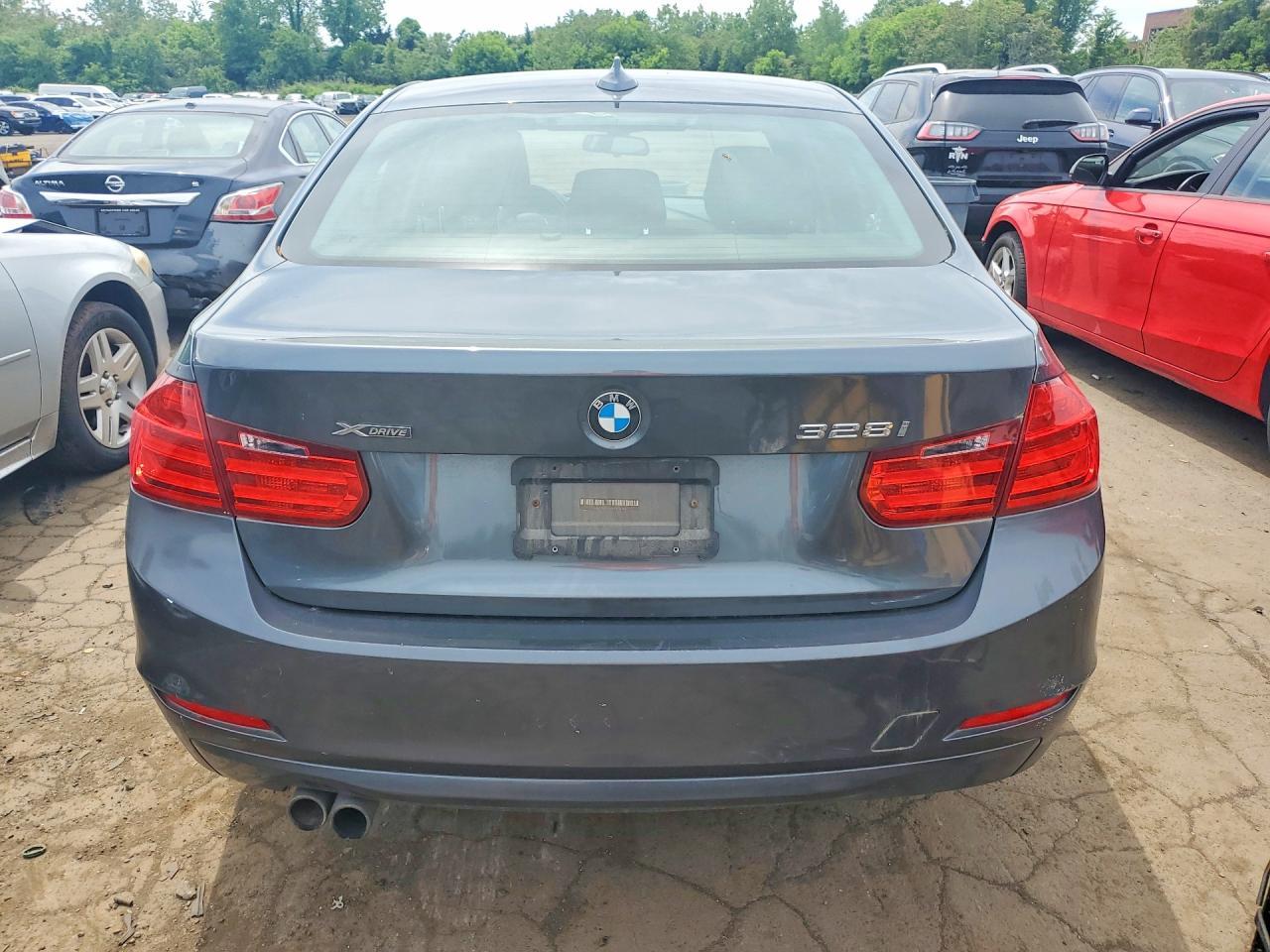 2015 BMW 3 Series - zdjęcie 6