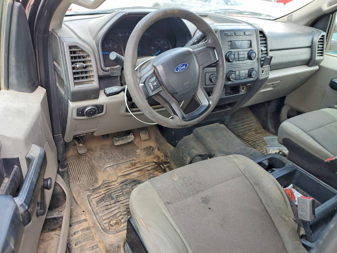 2017 Ford F350 Super Duty - zdjęcie 8
