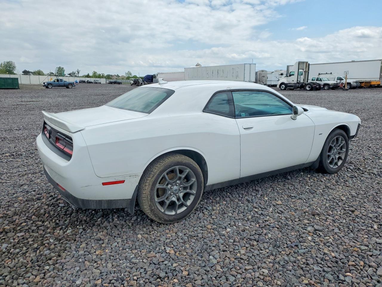 2017 Dodge Challenger Gt - zdjęcie 3