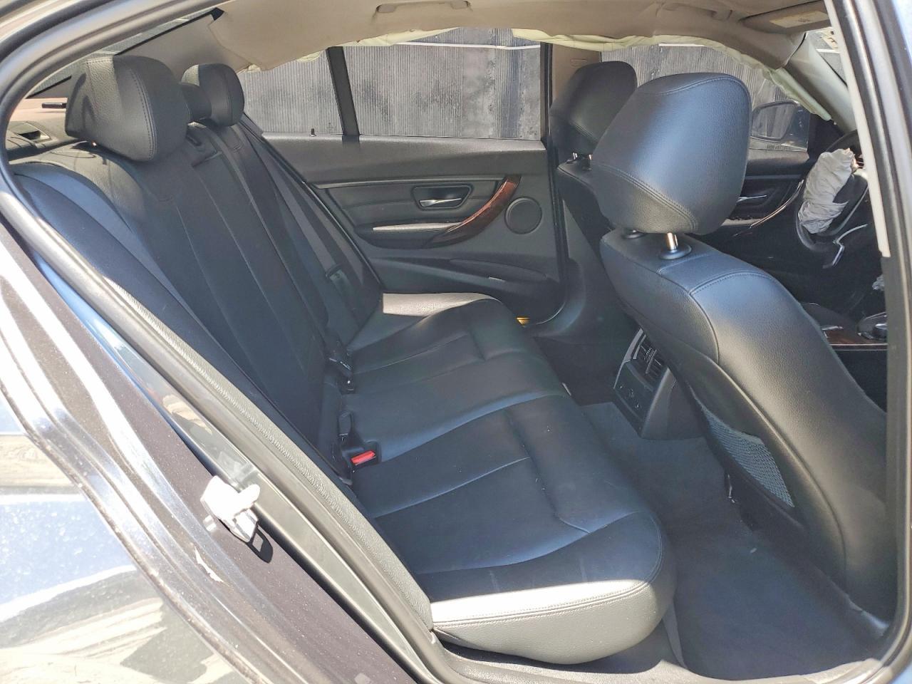 2014 BMW Seria 3 328i - zdjęcie 10