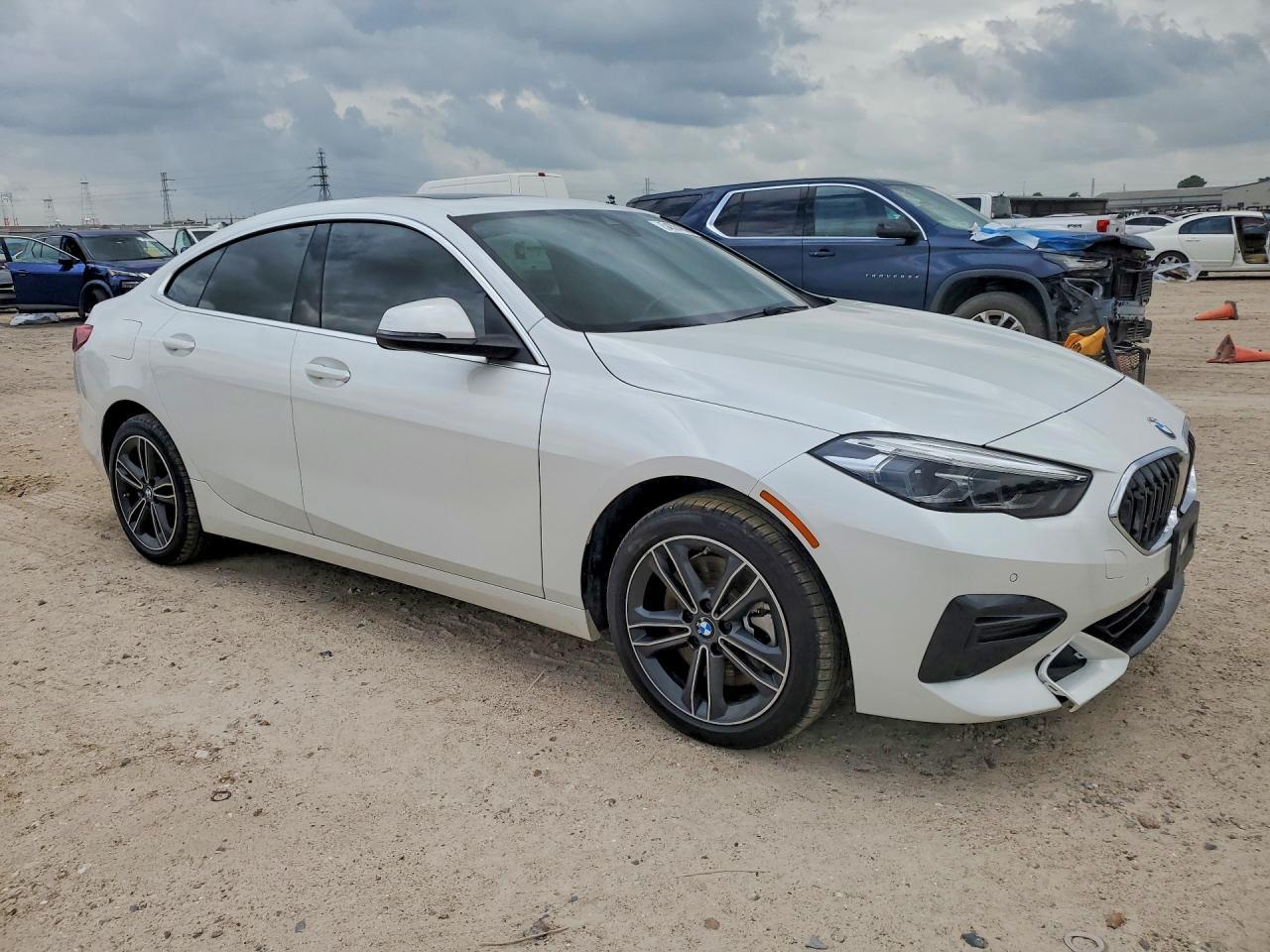 2024 BMW 228Xi - zdjęcie 4