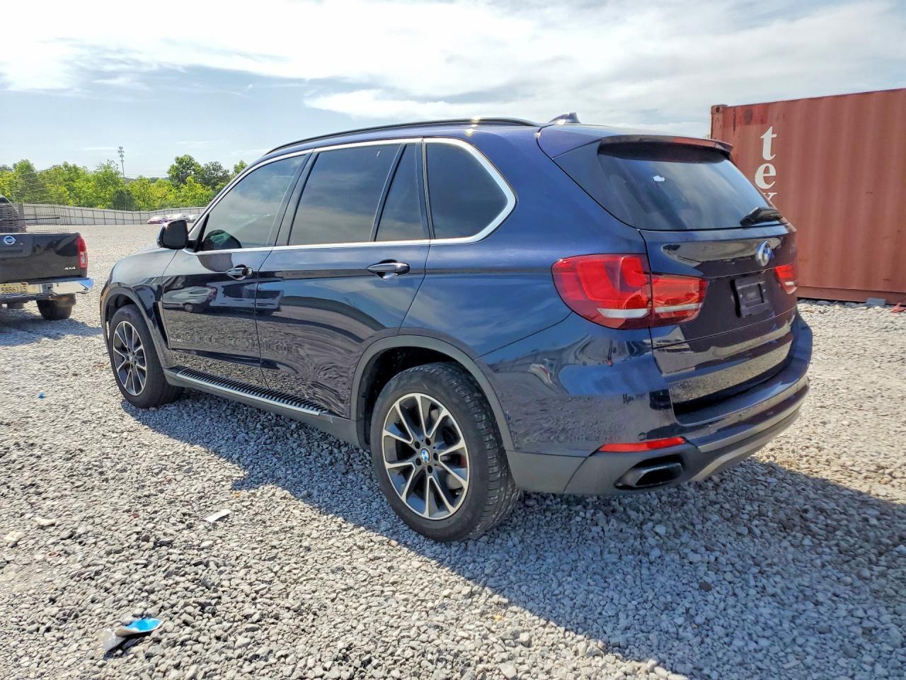 2015 BMW X5 xDrive50I - zdjęcie 2
