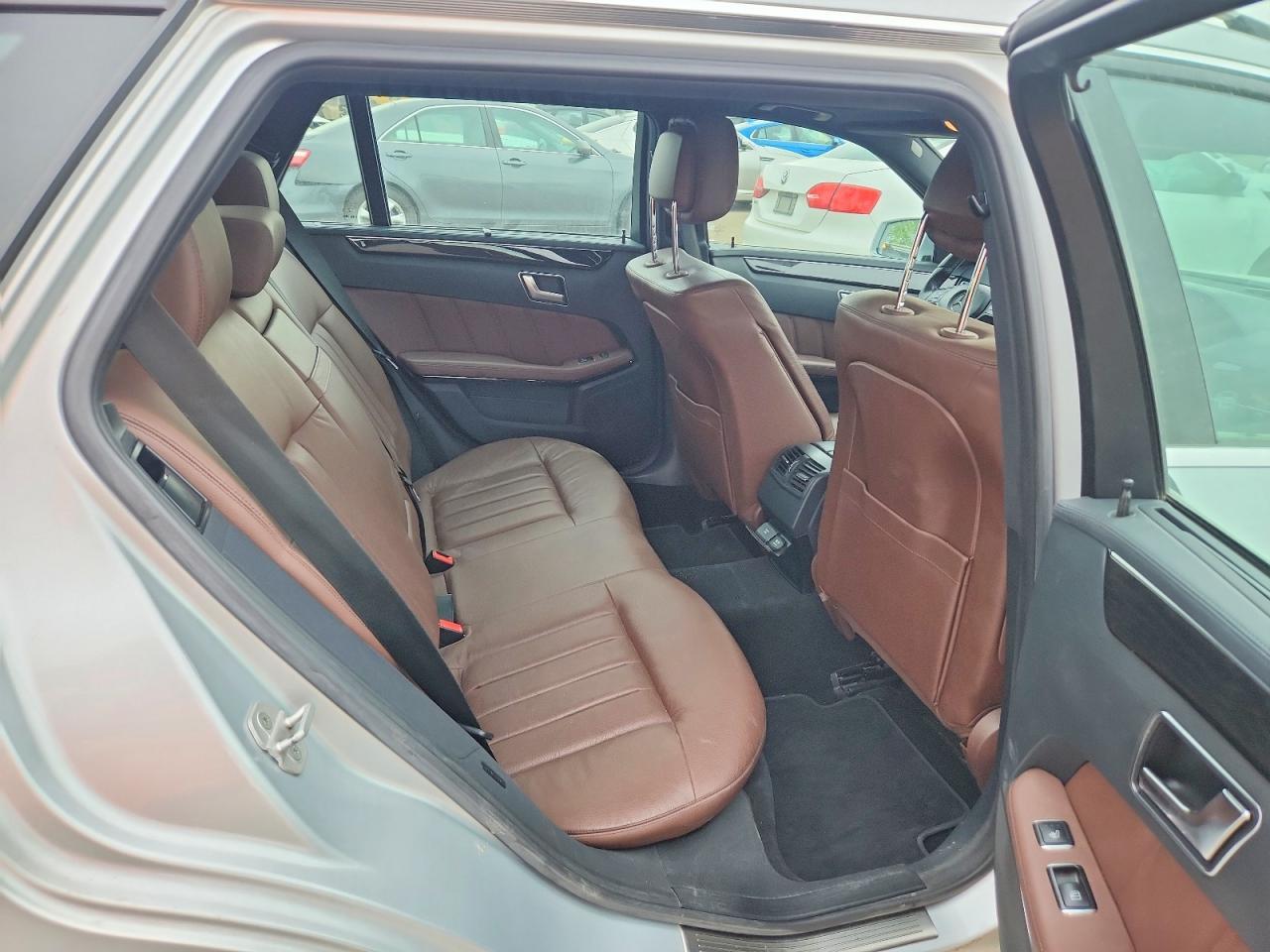 2014 Mercedes-Benz E 350 4Matic Wagon - zdjęcie 10