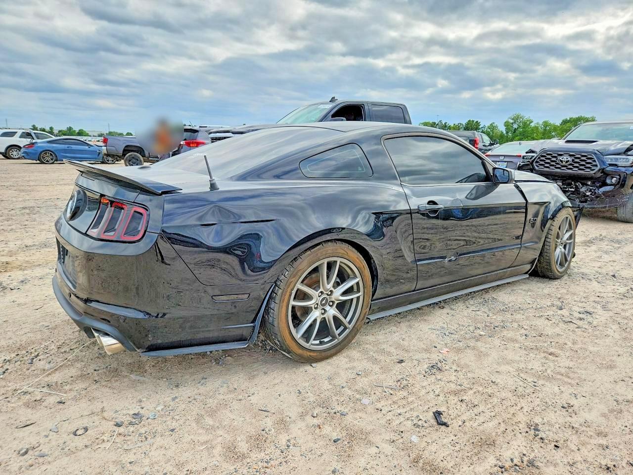 2014 Ford Mustang Gt - zdjęcie 3
