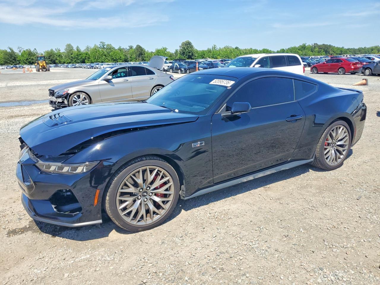 2024 Ford Mustang Gt - zdjęcie główne