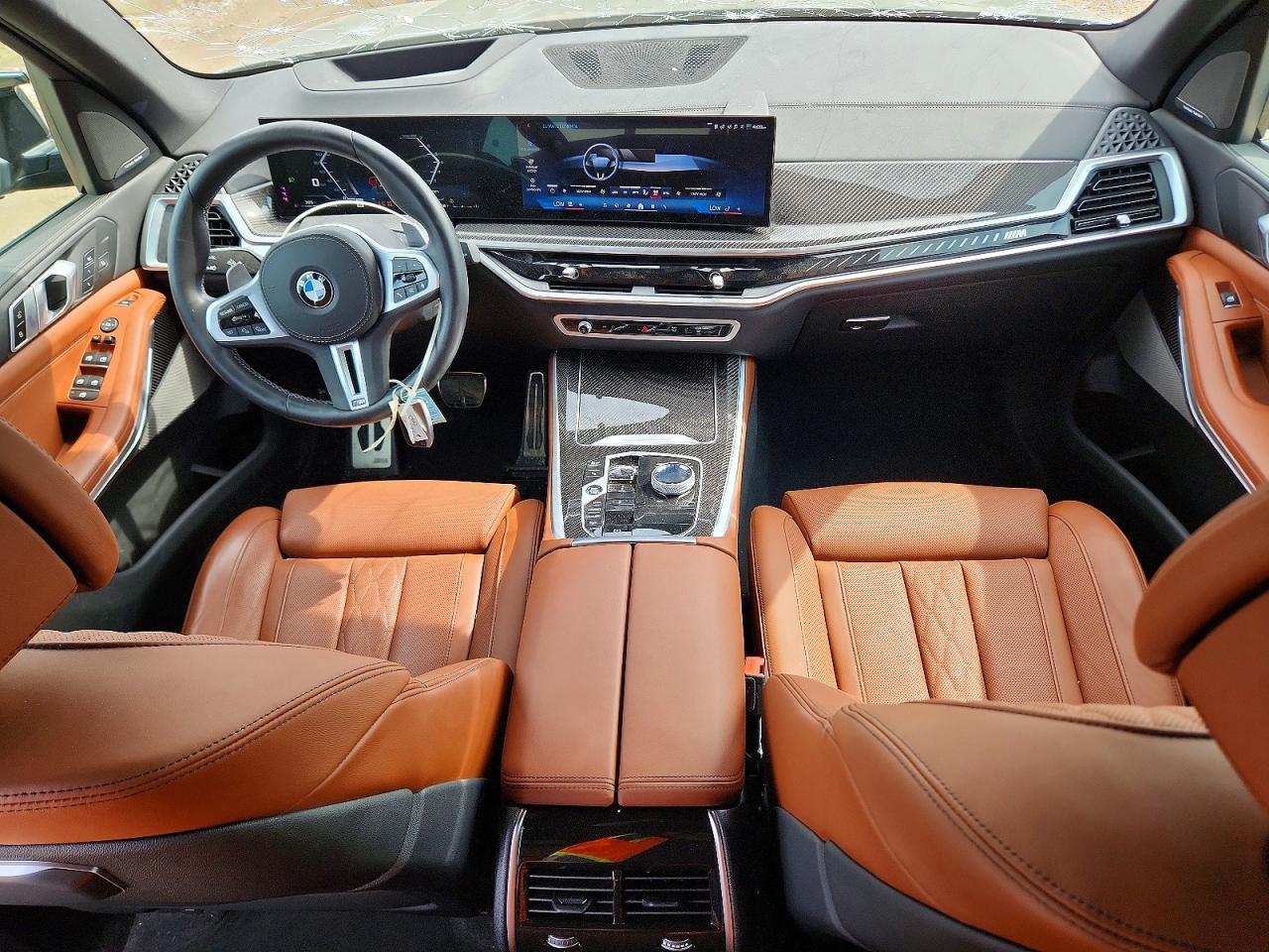 2024 BMW X5 M60I - zdjęcie 8