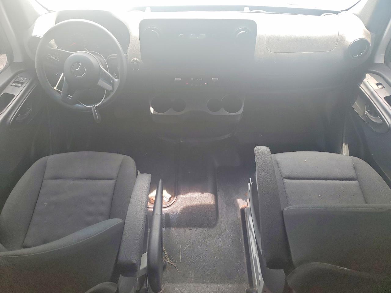 2022 Mercedes-Benz Sprinter 2500 - zdjęcie 8