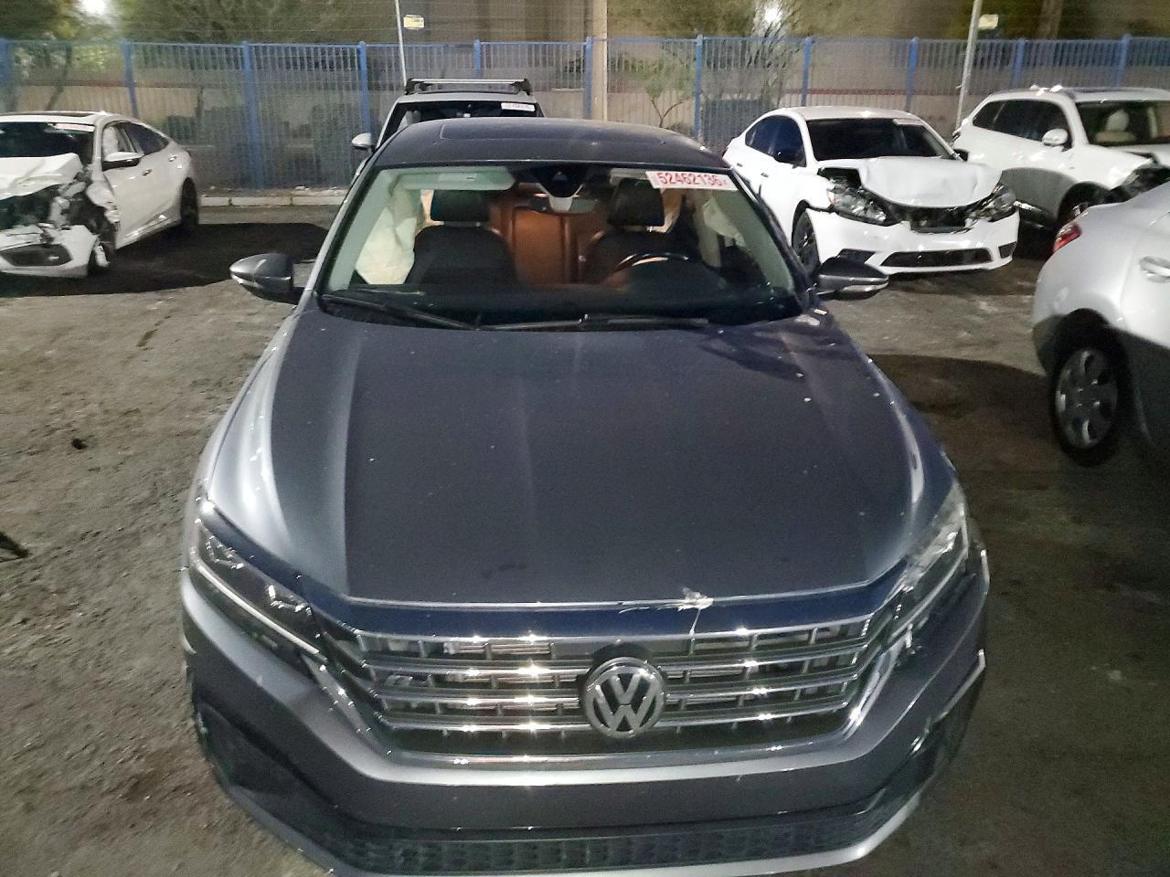 2020 Volkswagen Passat R-Line - zdjęcie 5