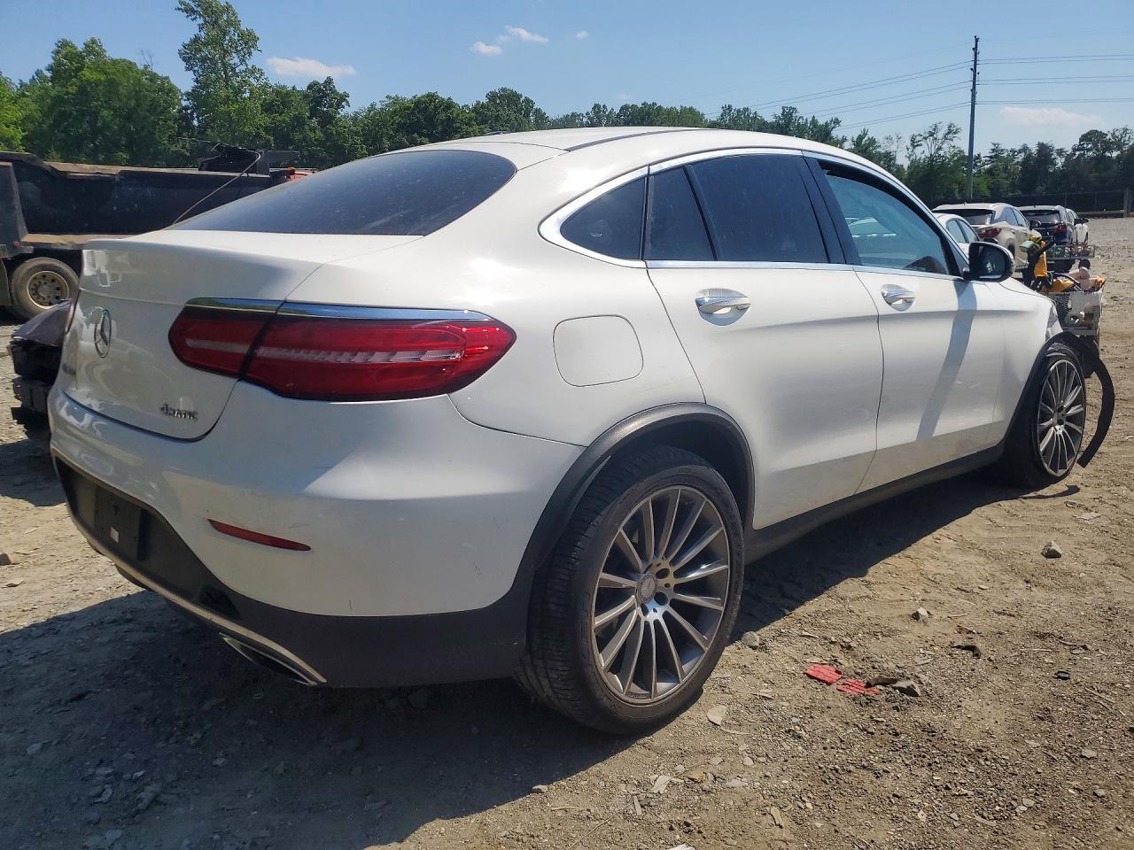 2017 Mercedes-Benz Glc Coupe 300 4Matic - zdjęcie 3
