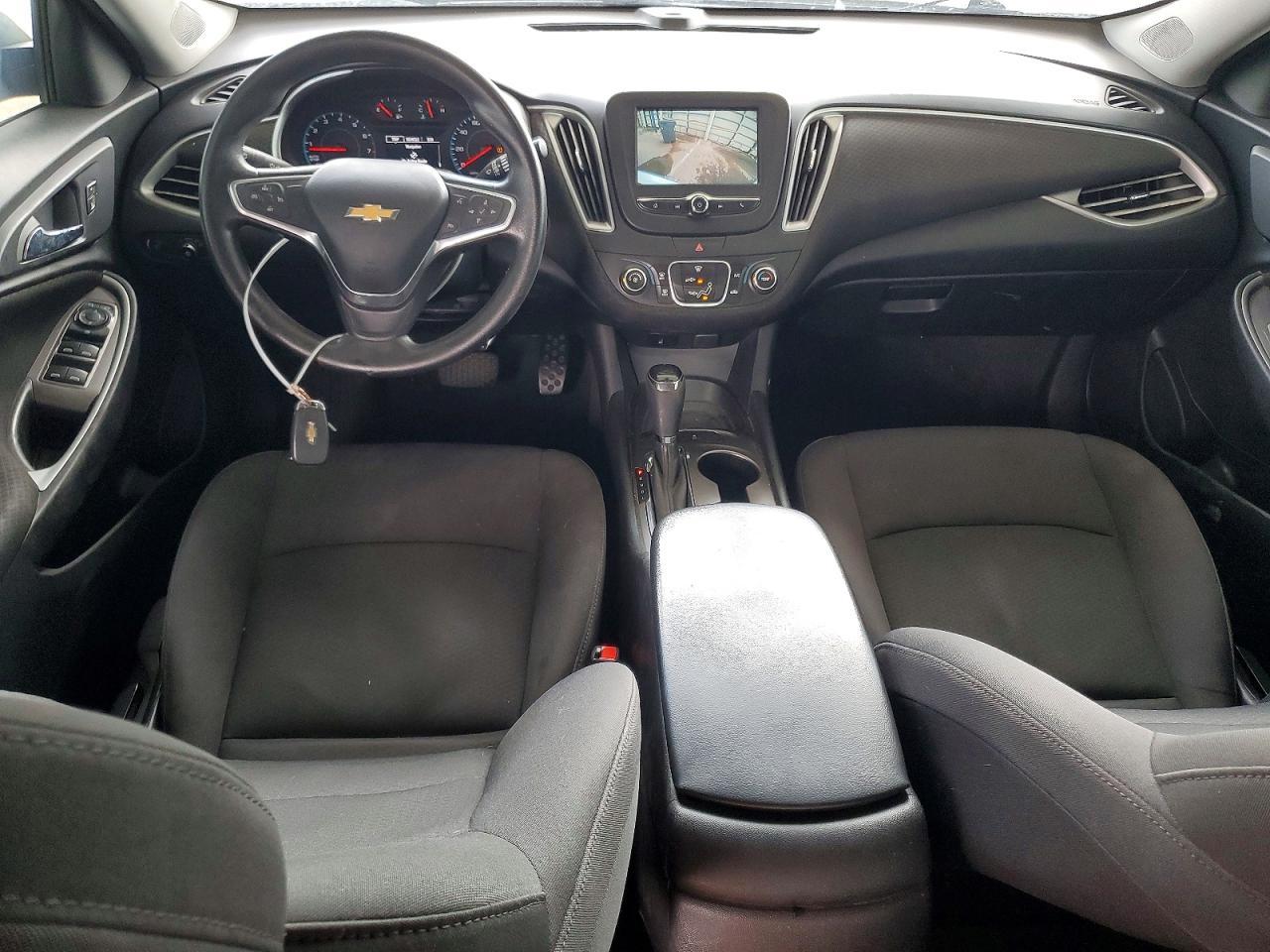 2018 Chevrolet Malibu Ls - zdjęcie 8