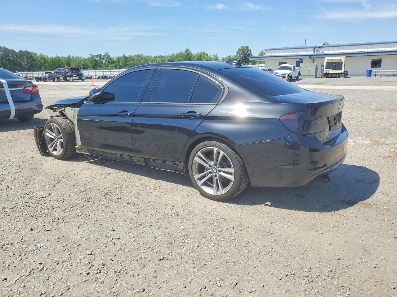 2014 BMW 328 I - zdjęcie 2