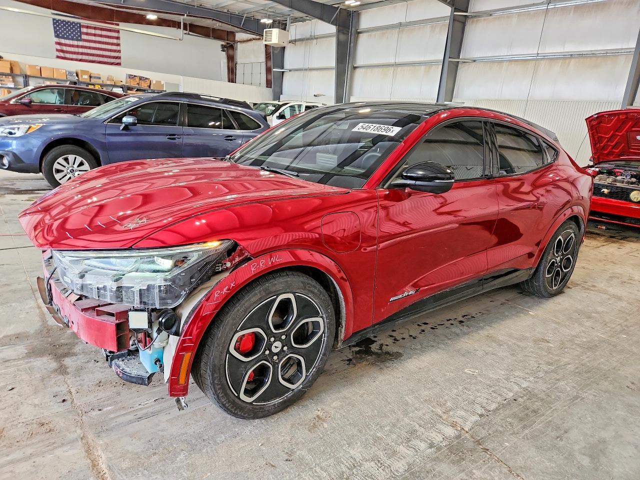 2023 Ford Mustang Mach-E Gt - zdjęcie główne