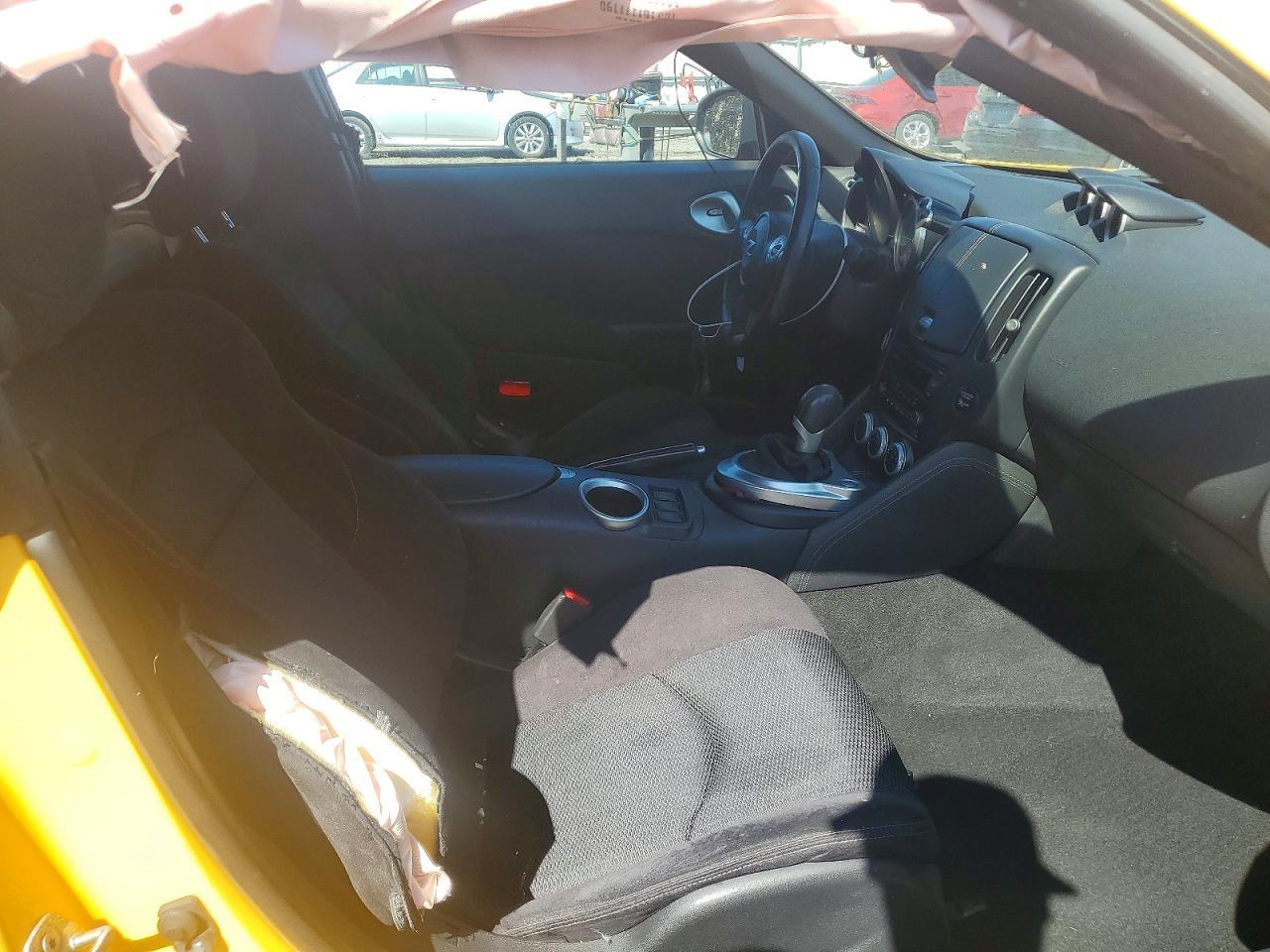 2017 Nissan 370Z Base - zdjęcie 10