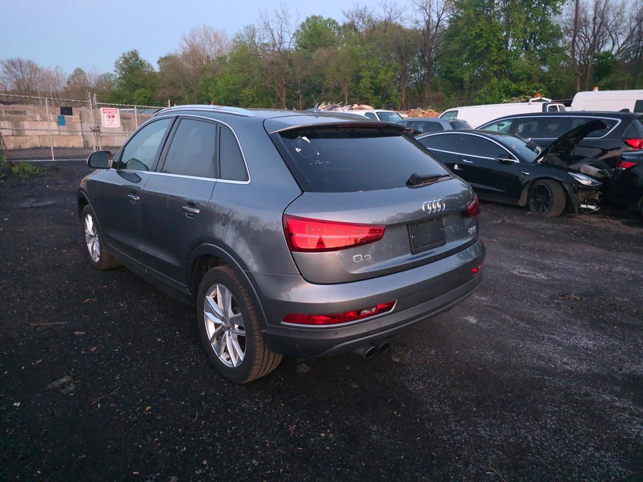 2016 Audi Q3 Premium Plus - zdjęcie 3