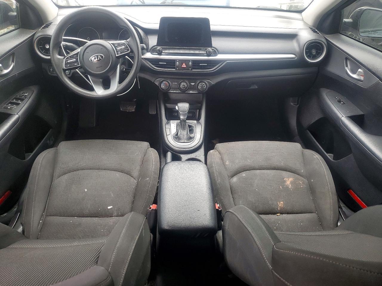 2021 Kia Forte Lxs - zdjęcie 8