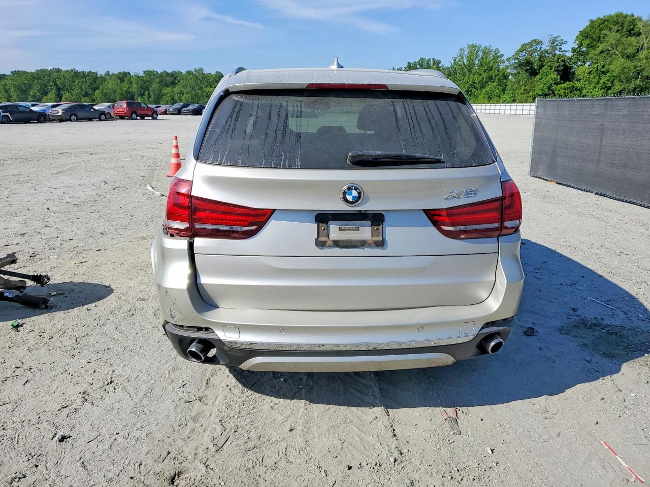 2015 BMW X5 xDrive35I - zdjęcie 6